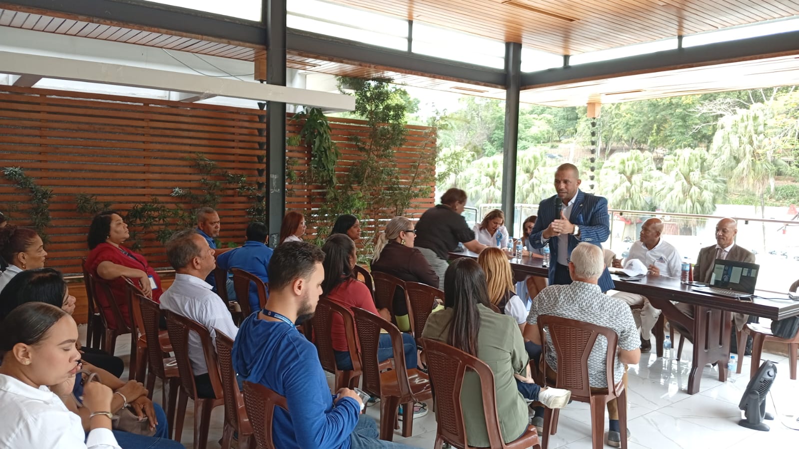 Promipyme Impulsa el Desarrollo Sostenible y Financiero en Santiago con Múltiples Charlas